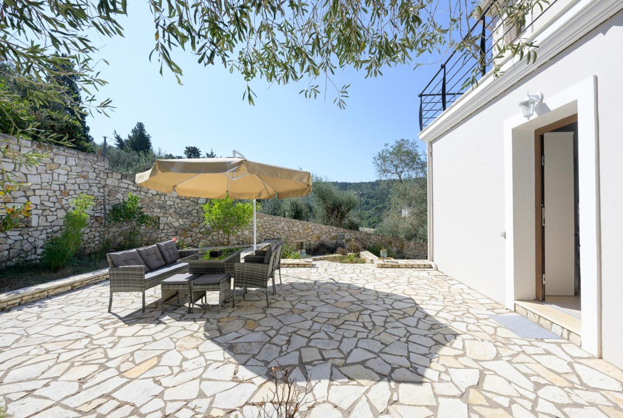 Villa Bougarini Haven Family Villa Rock Pool Oasis Ieromonachos Экстерьер фото
