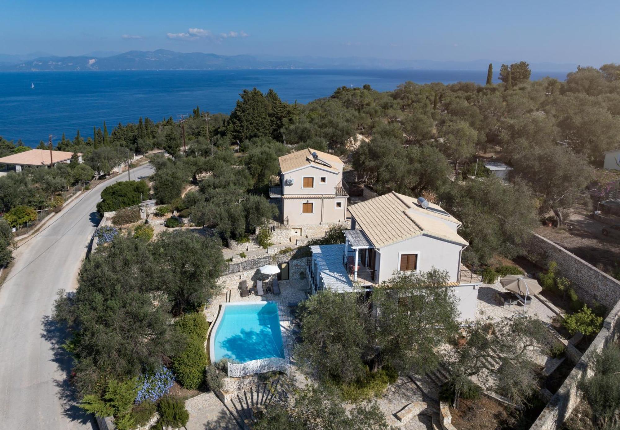 Villa Bougarini Haven Family Villa Rock Pool Oasis Ieromonachos Экстерьер фото