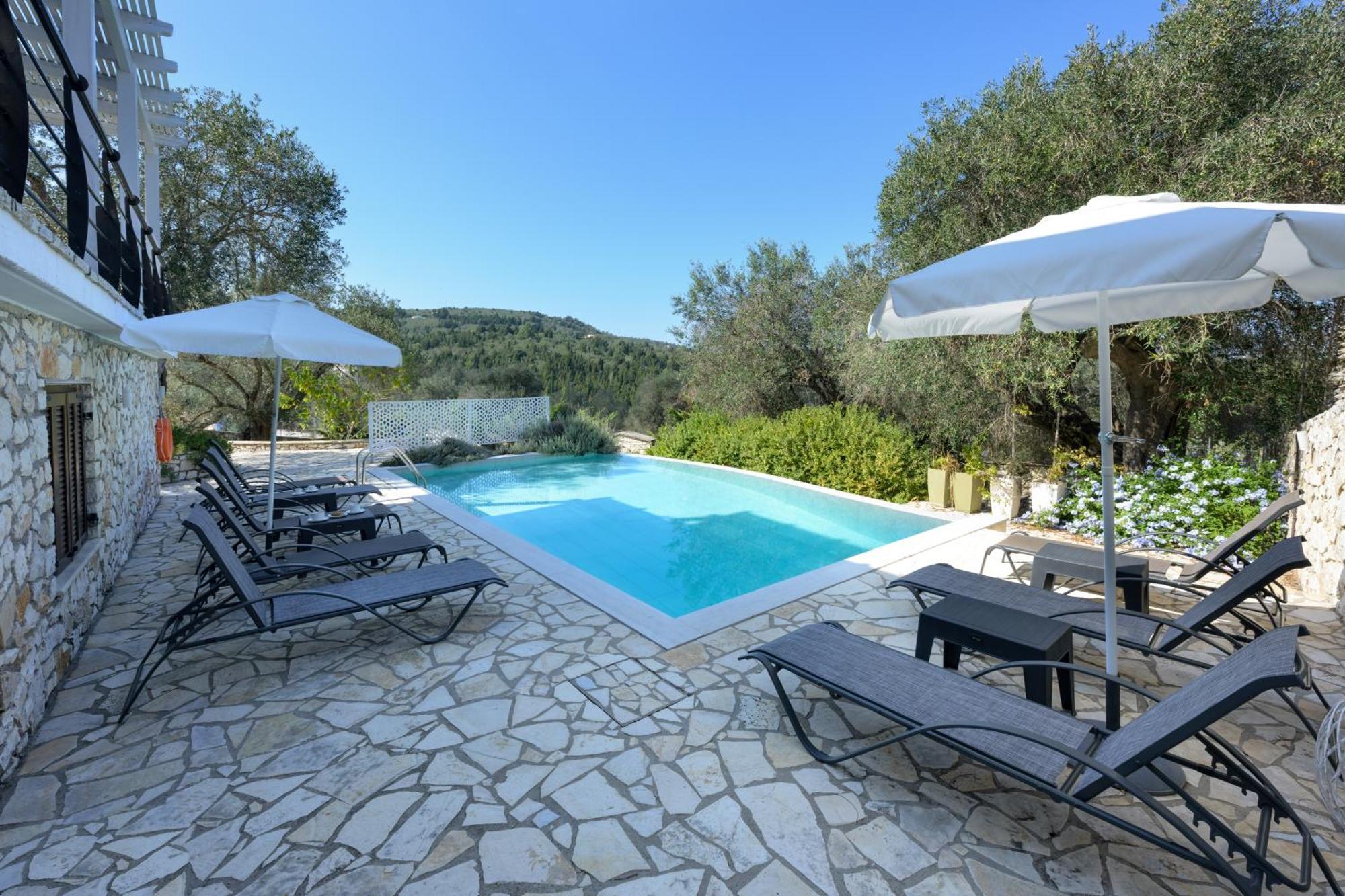 Villa Bougarini Haven Family Villa Rock Pool Oasis Ieromonachos Экстерьер фото