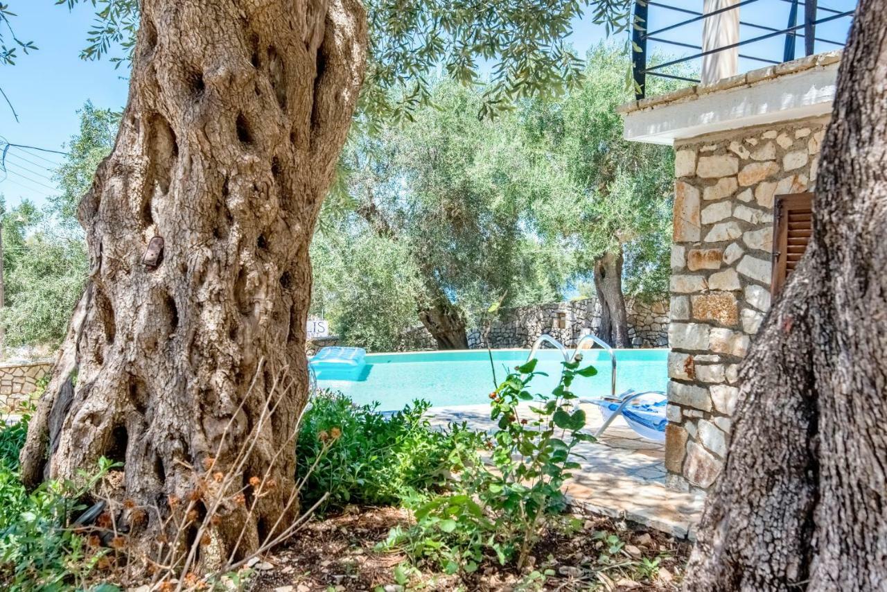 Villa Bougarini Haven Family Villa Rock Pool Oasis Ieromonachos Экстерьер фото
