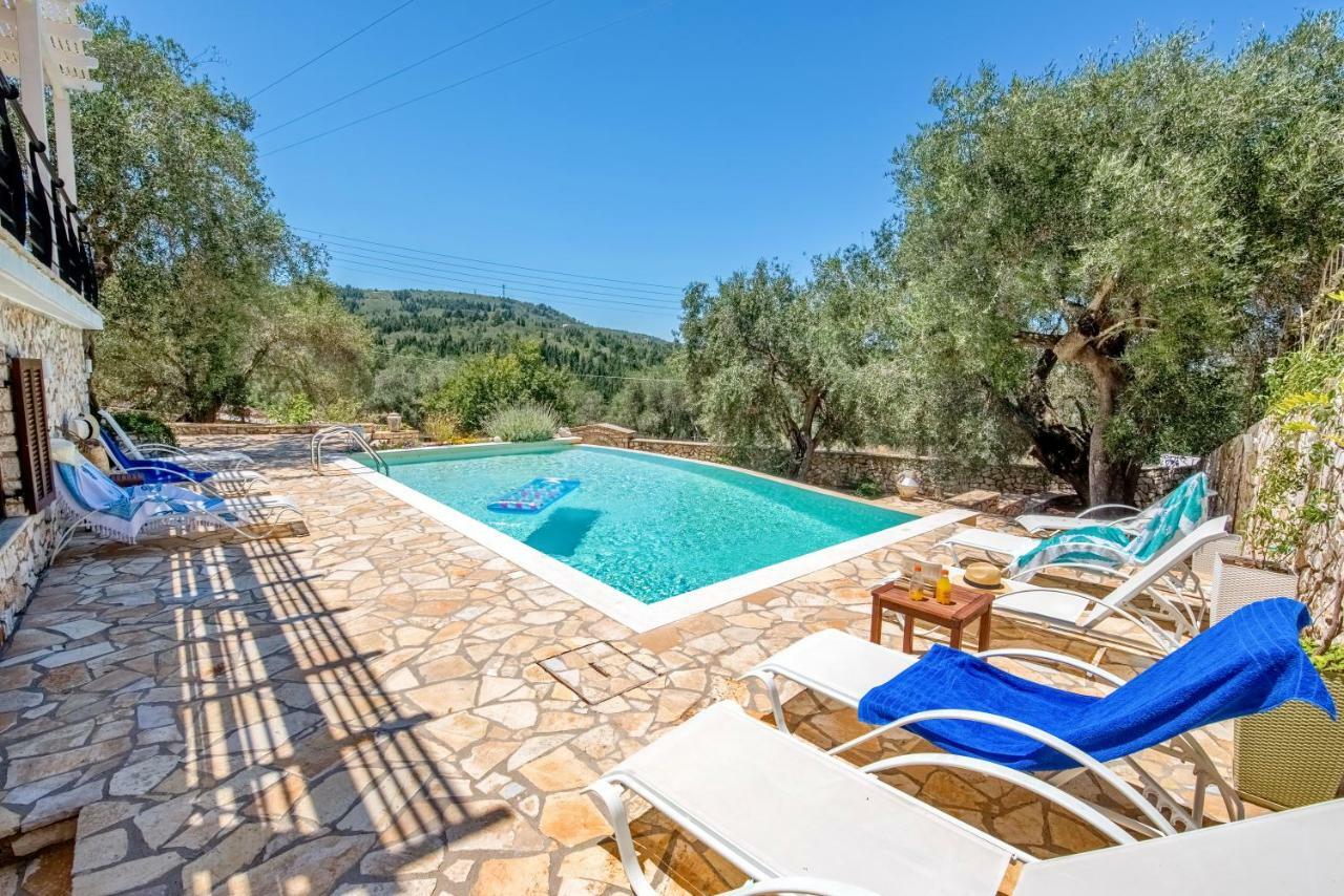 Villa Bougarini Haven Family Villa Rock Pool Oasis Ieromonachos Экстерьер фото